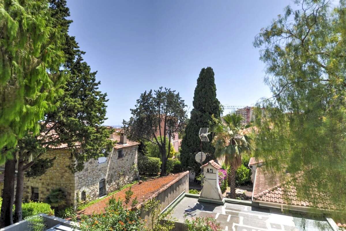 Maison de charme 180m2 centre jardin piscine parking - photo 16