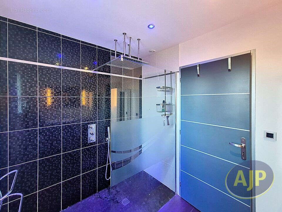 Maison à L'HERBERGEMENT