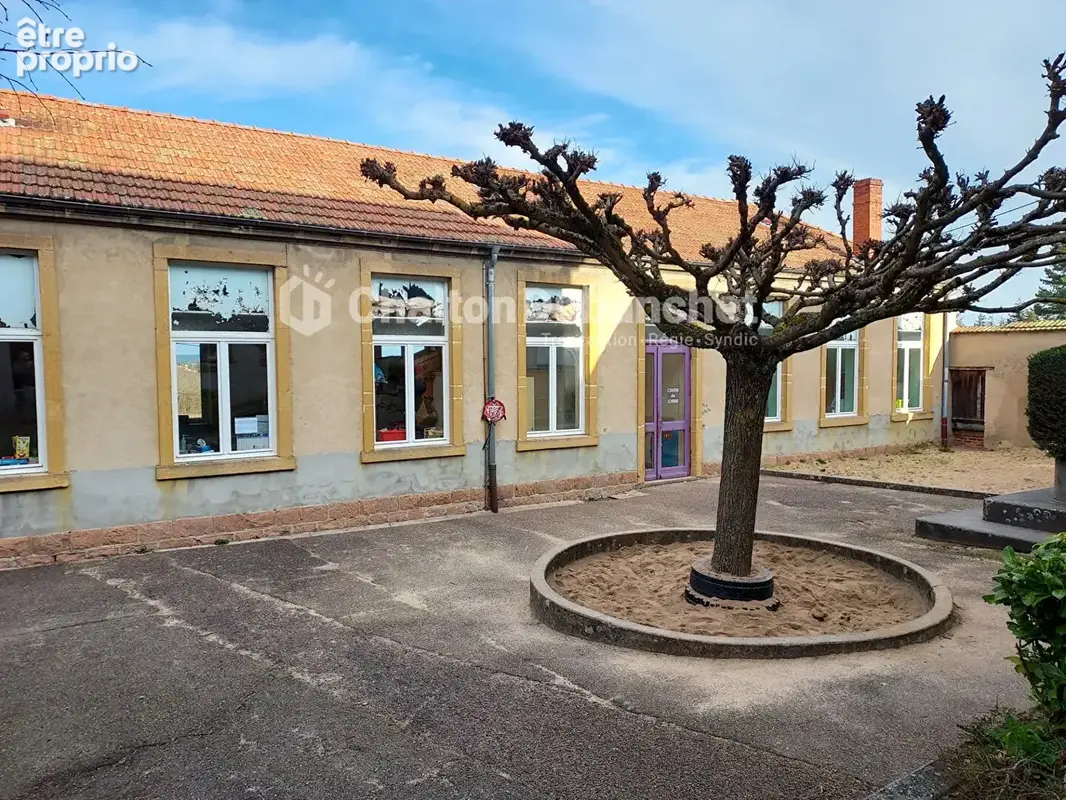 Saint just la pendue maison 230m² - photo 2