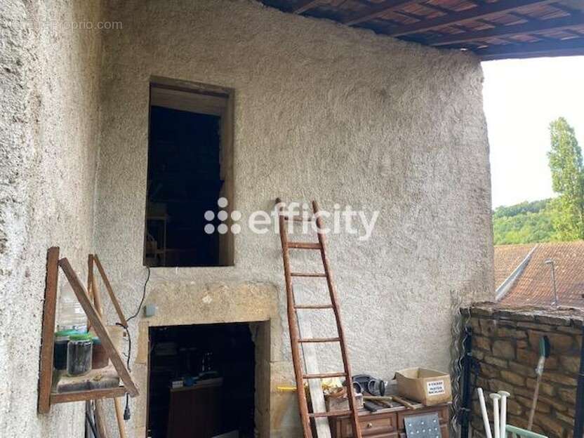 Maison 117 m² à Ouroux-Sous-Le-Bois-Sainte-Marie  - photo 5