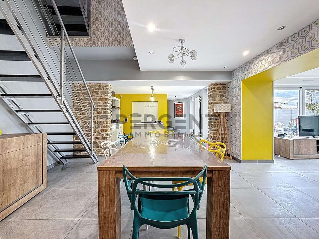 Maison à CHARLEVILLE-MEZIERES