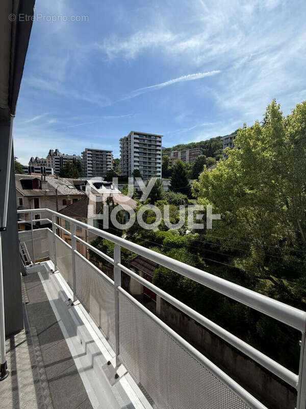 Appartement à AIX-LES-BAINS