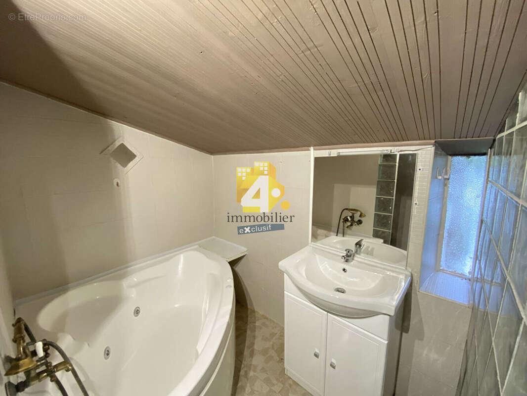 Maison à SAINT-JOACHIM