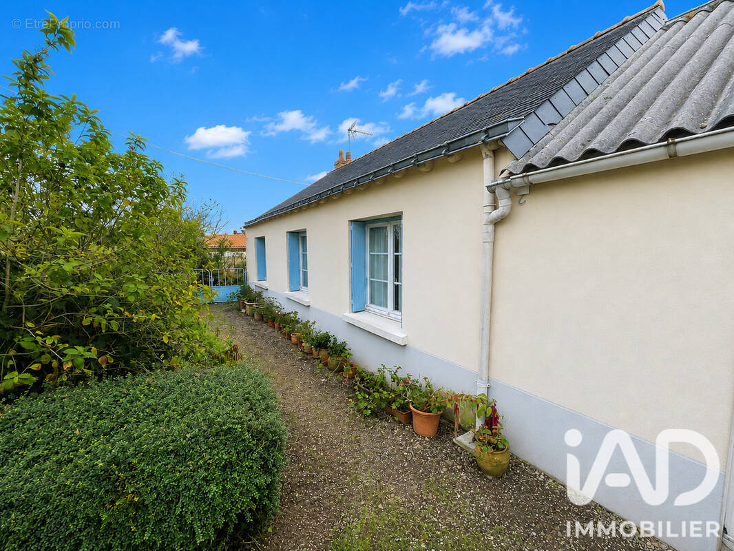 Photo 1 - Maison à SAINT-HERBLON