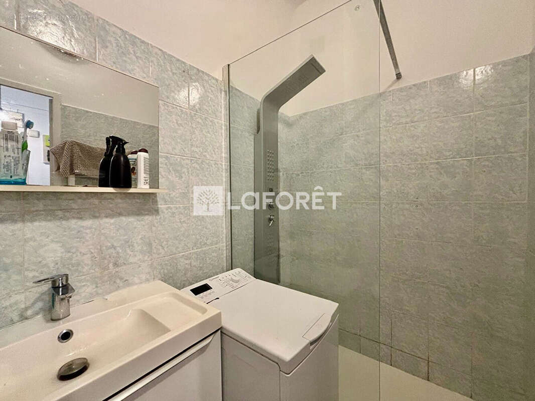 Appartement à MARSEILLE-2E