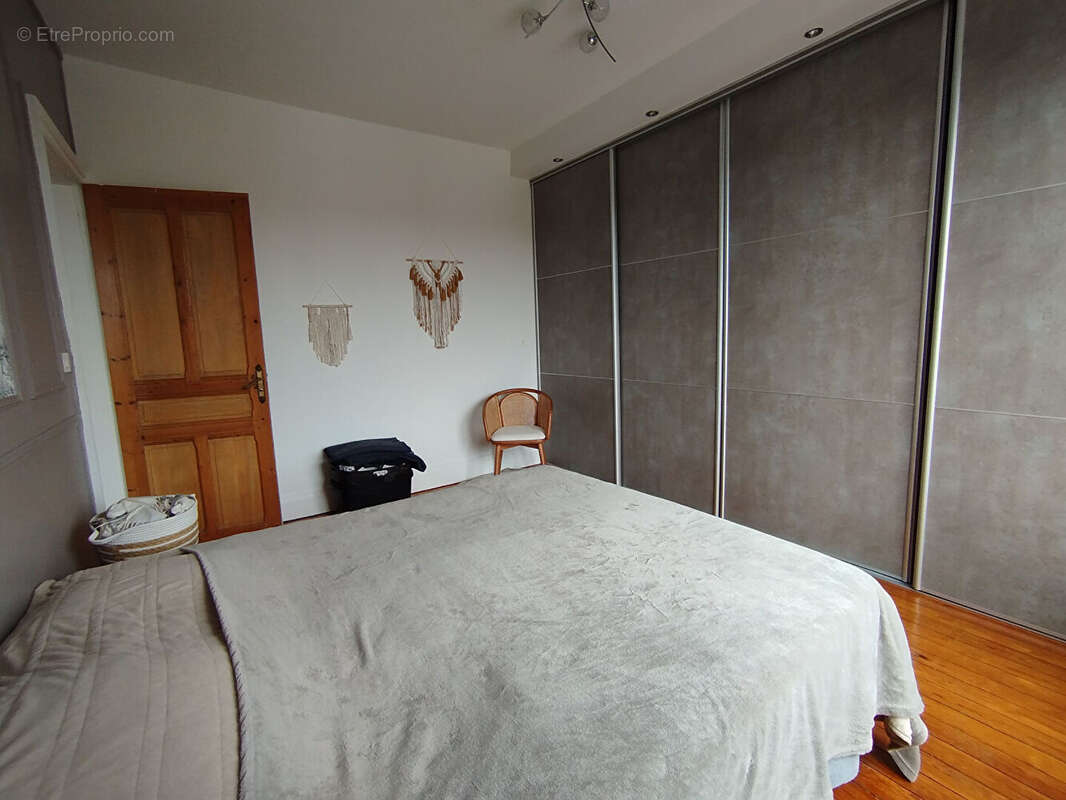 Maison à ORIGNY-SAINTE-BENOITE