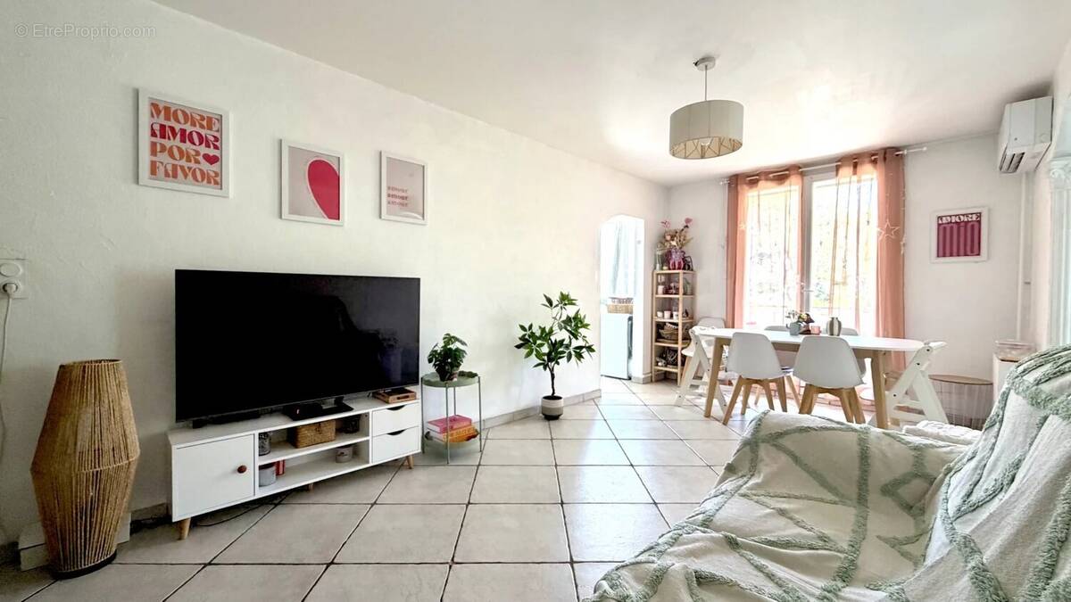 Appartement à LA VALETTE-DU-VAR