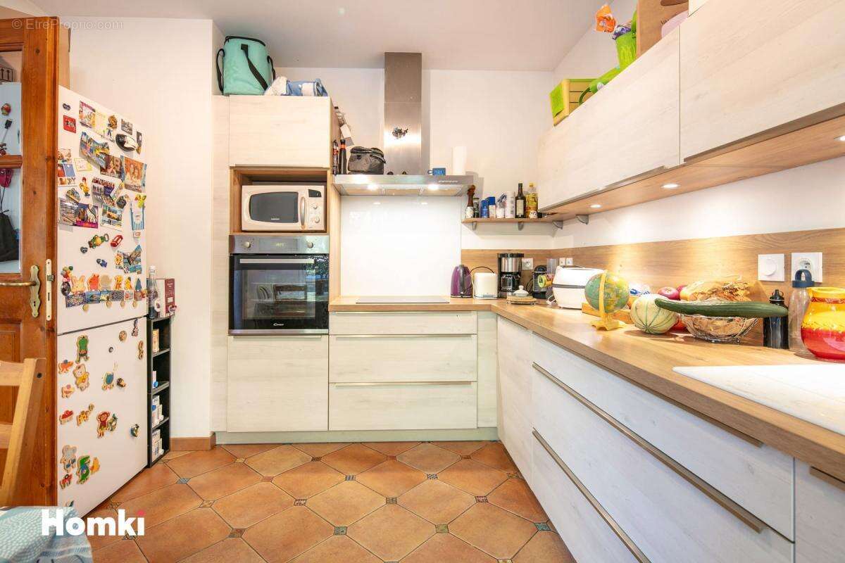 Maison de ville T6 de 121 m² à Saint-Martin-d'Hères 38400 - photo 7