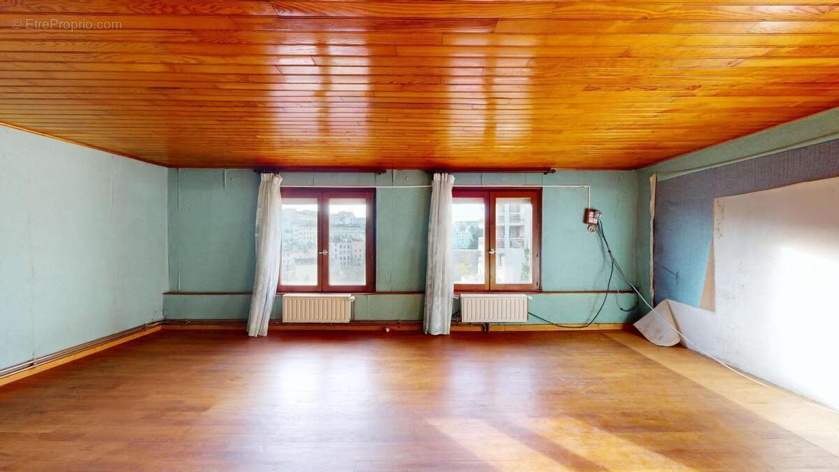 Appartement à CALUIRE-ET-CUIRE