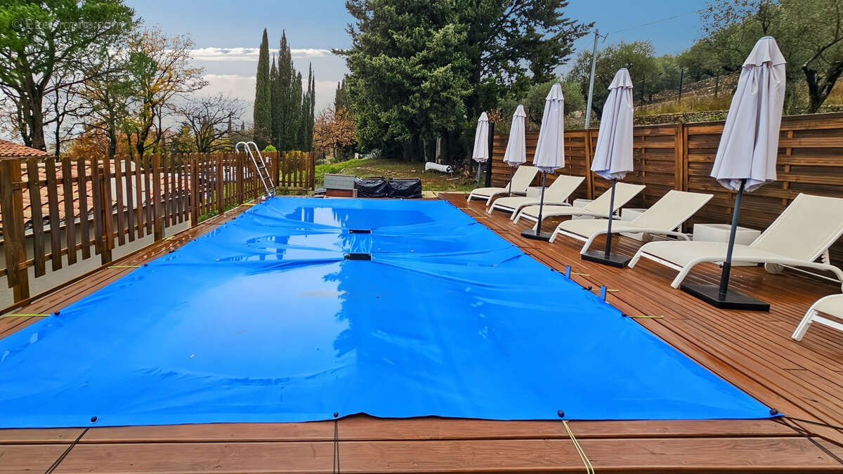 Maison à MONTAUROUX