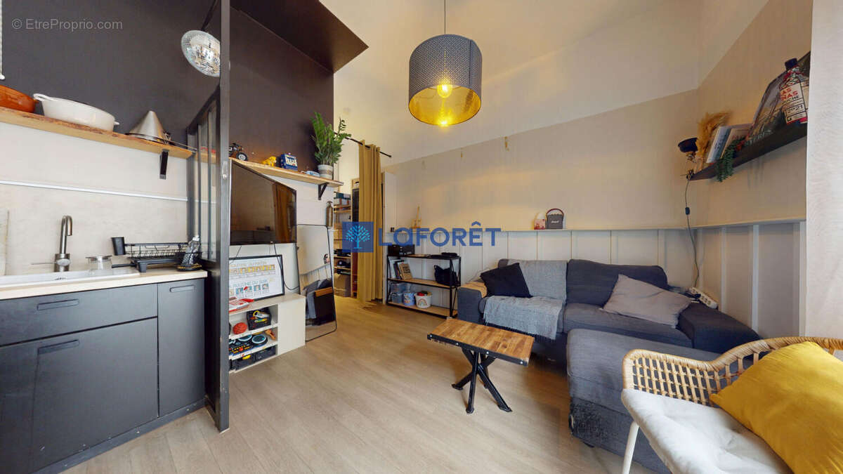 Appartement à PARAY-VIEILLE-POSTE