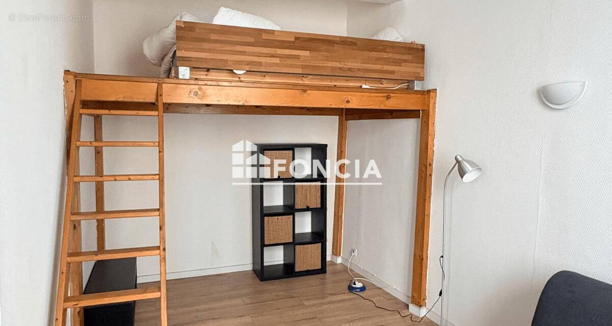 Appartement à MARSEILLE-2E