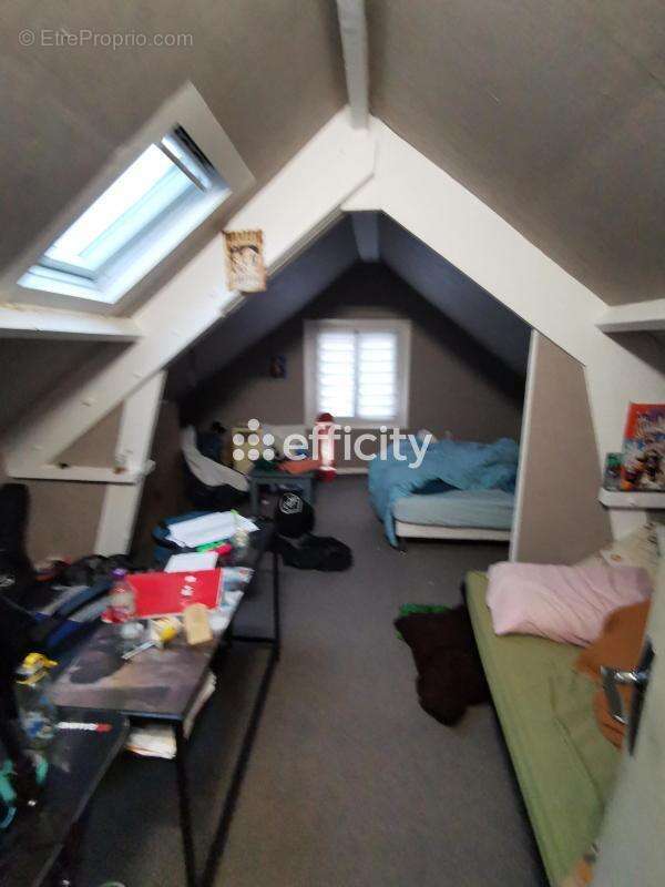 Maison à SAINT-SEVER-CALVADOS