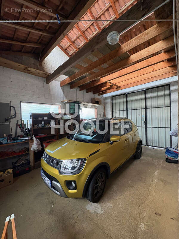 Maison à VAIVRE-ET-MONTOILLE