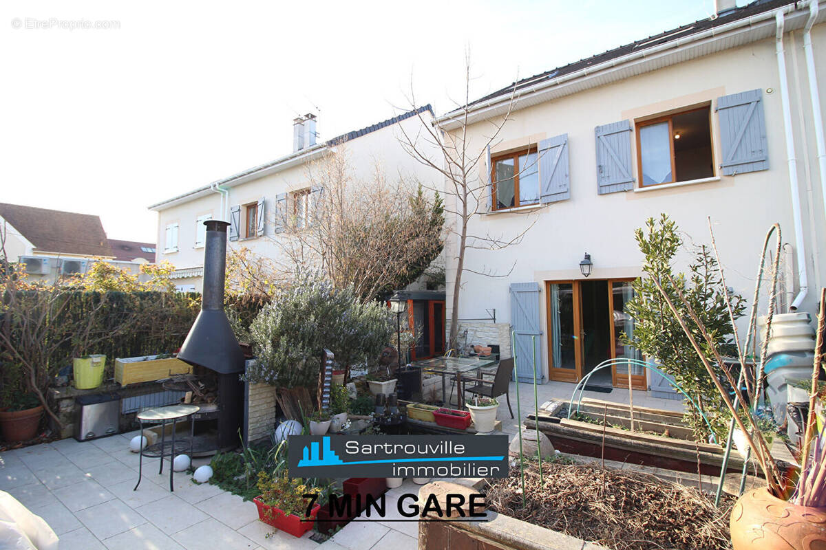 Maison à CARRIERES-SUR-SEINE