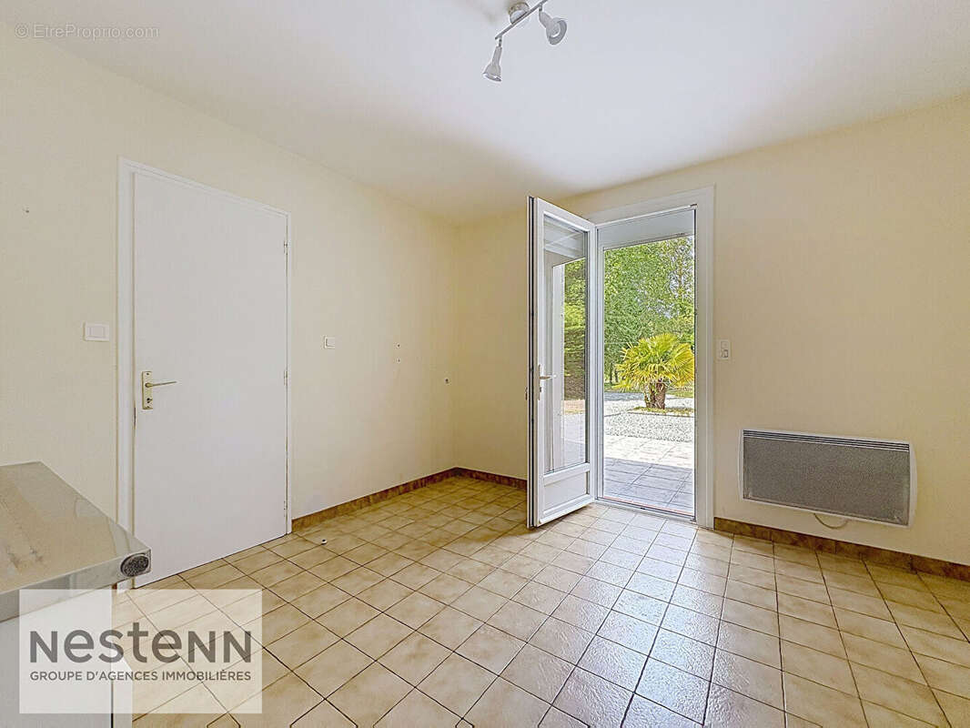 Maison Saint Urbain 3 chambres - photo 11
