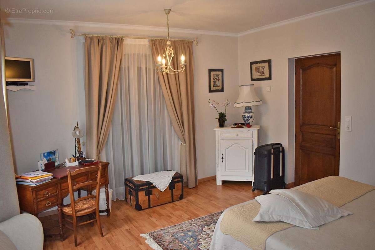 Sarlat La Caneda  Maison 5 pièce(s) 201 m2 - photo 17