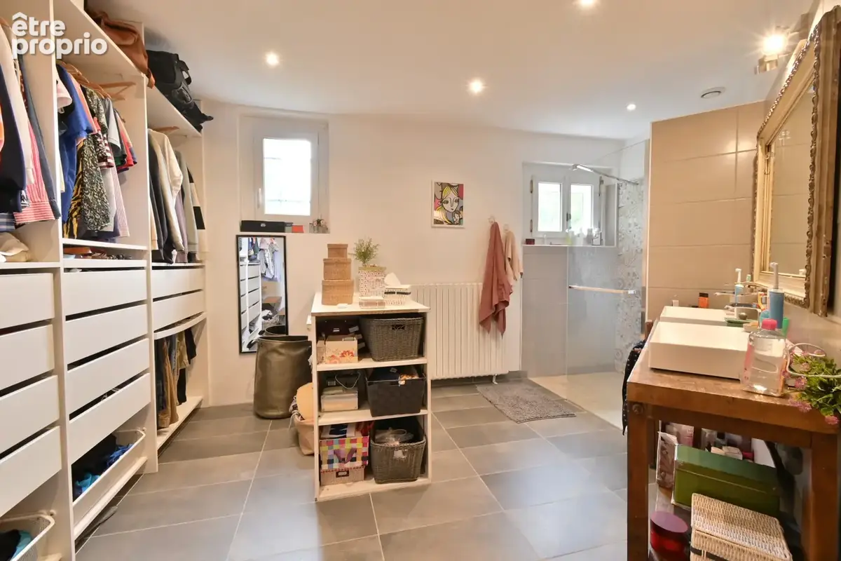 Maison de caractère avec jardin, studio indépendant et dépendances - photo 8