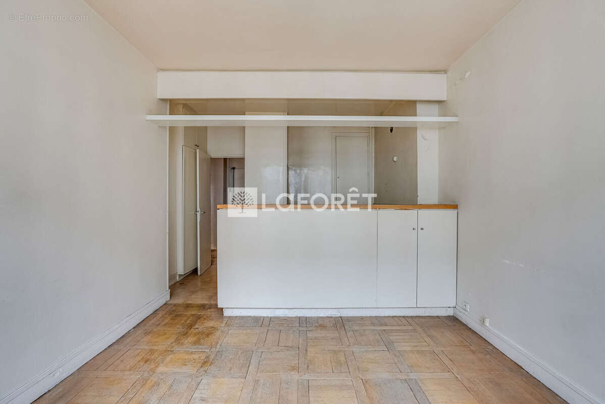 Appartement à PARIS-15E