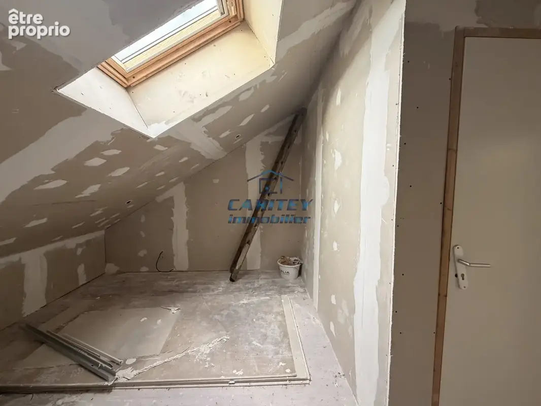 Maison 4 chambres sur 8 ares de terrain - FROIDECONCHE 70300 - photo 13