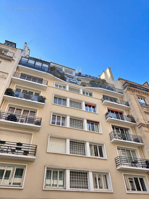 Appartement à PARIS-6E