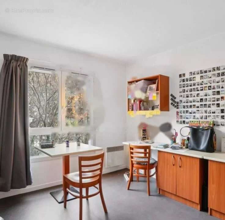 Appartement à PARIS-14E
