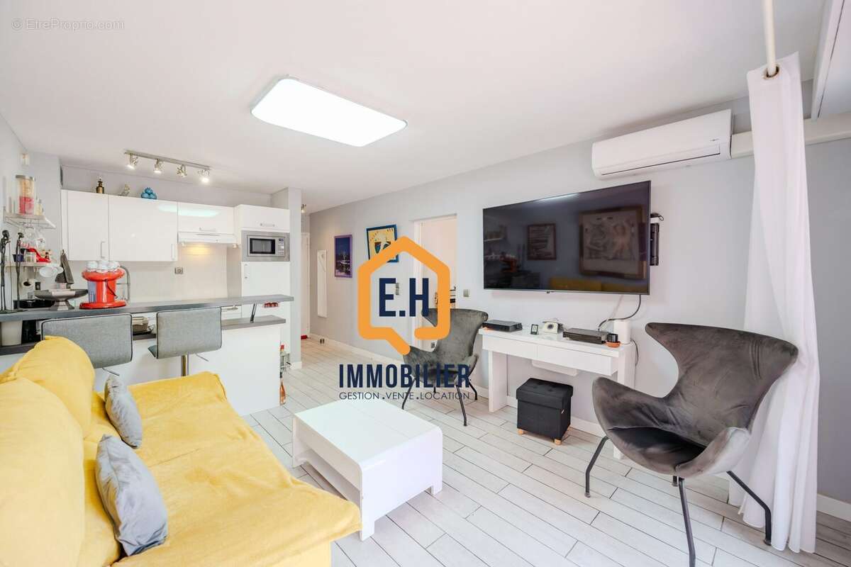 Appartement à CARQUEIRANNE