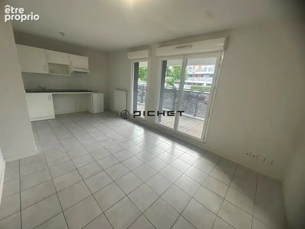 Villenave d'Ornon T2 de 43m² avec terrasse de12.5m² et parking privatif - photo 1