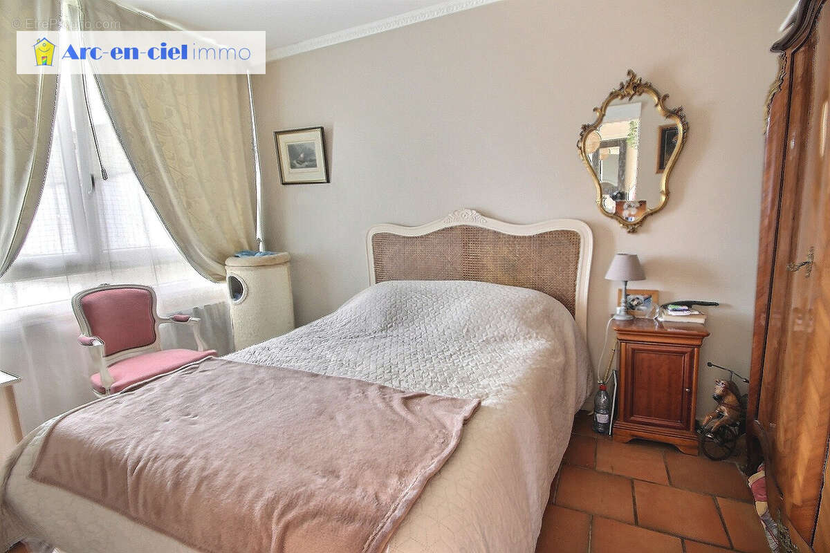 Appartement à AUBERVILLIERS