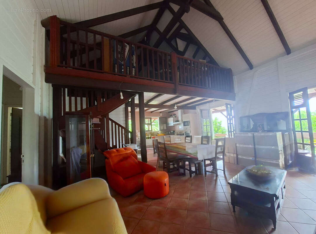 Maison à RIVIERE-PILOTE