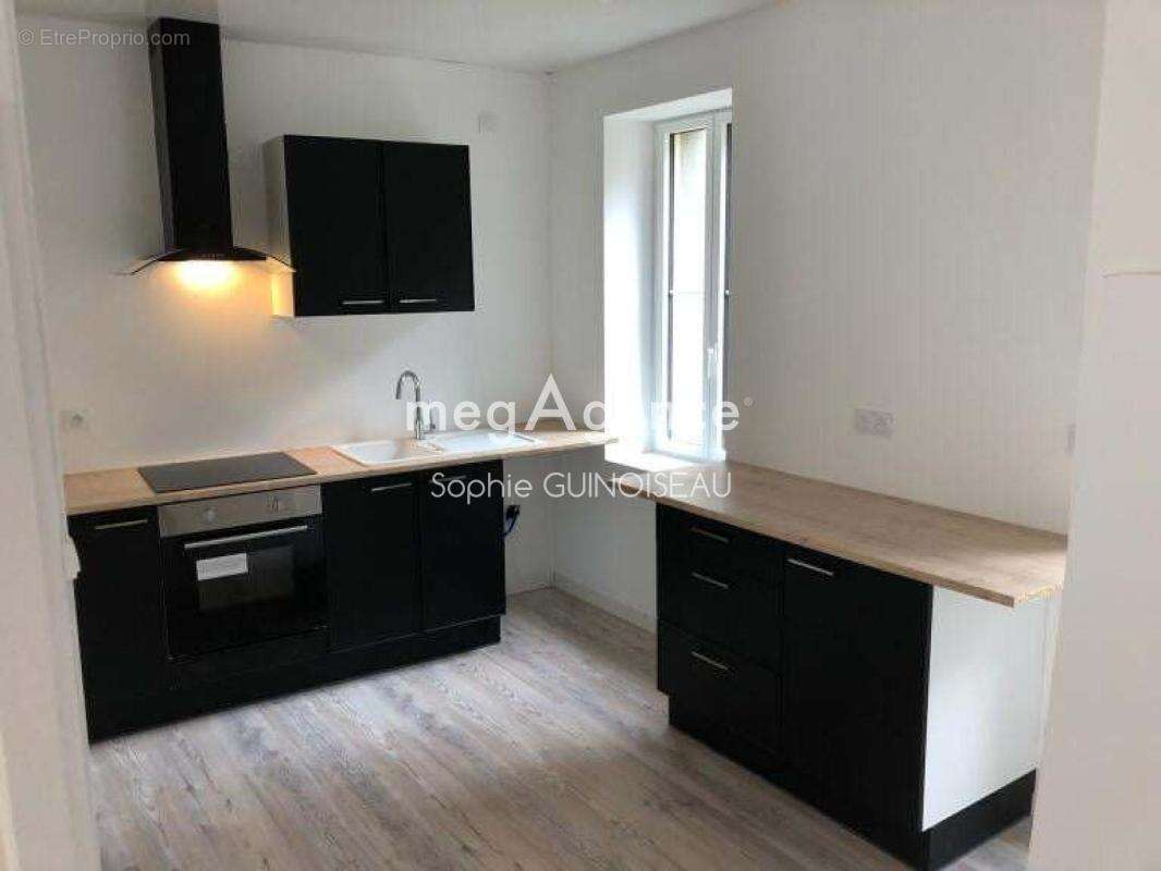 CHOLET Hyper-centre, maison 4 chambres, jardinet - photo 3