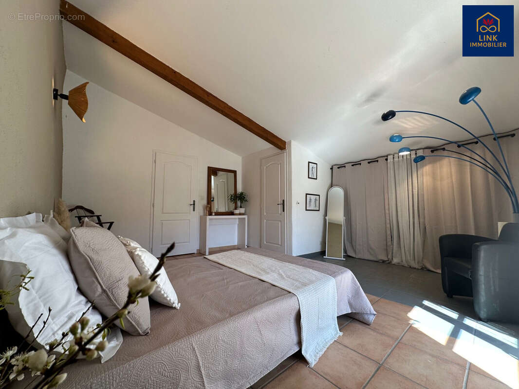 CHAMBRE - Maison à CRUPIES