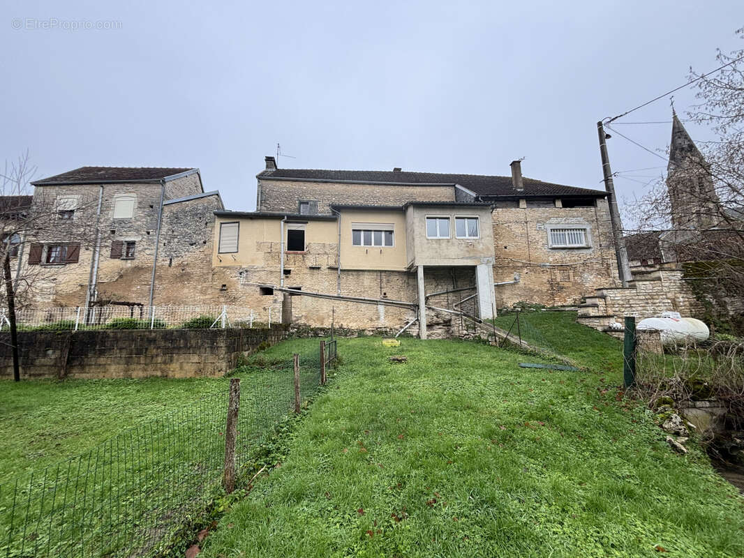 Maison à AISEY-SUR-SEINE