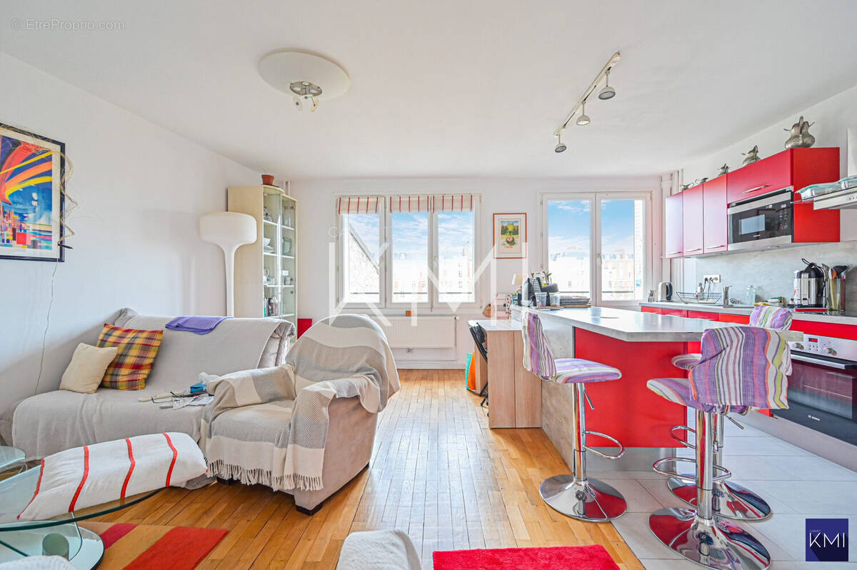 Appartement à PARIS-20E
