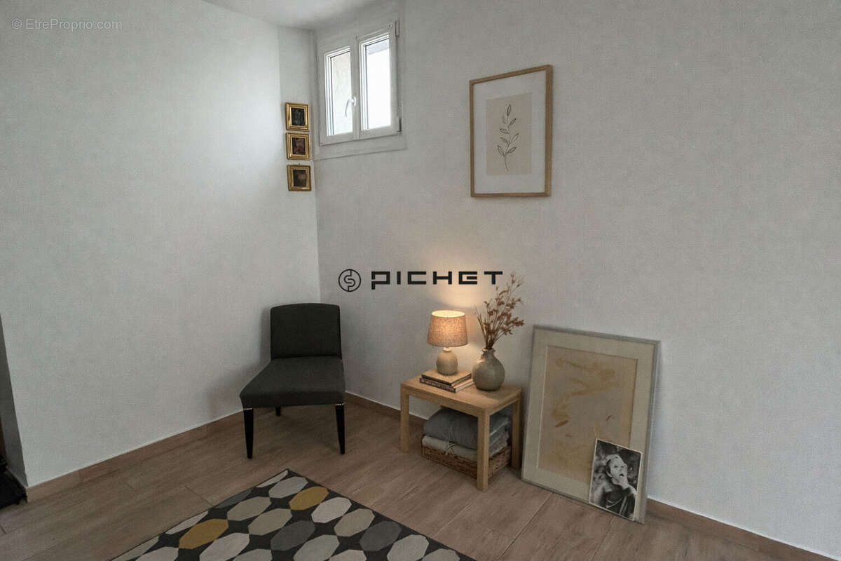 Appartement à MONTROUGE