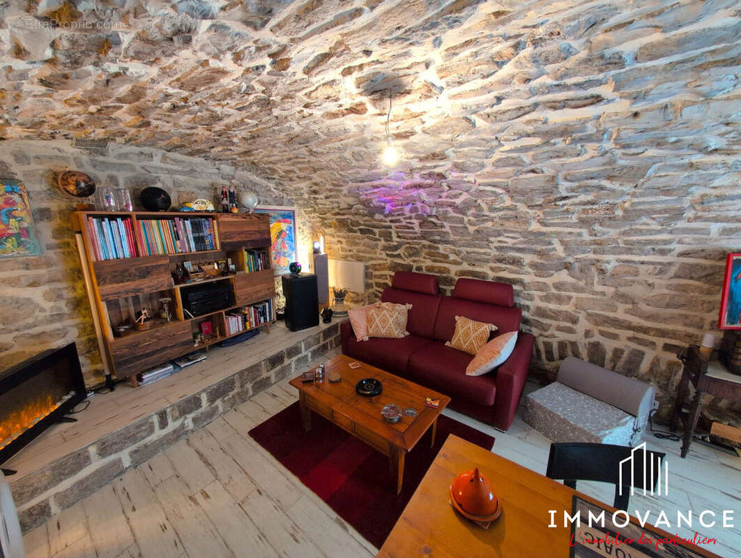 Maison 70 m² à Viols-Le-Fort  - photo 4
