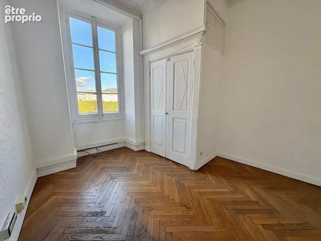 Nice place massena - 4/5p 119,86 m² - photo 4