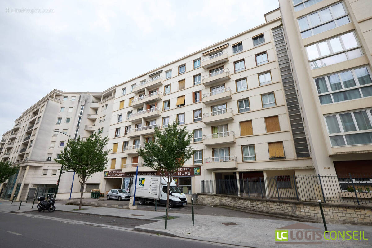 Appartement à BOURG-LA-REINE