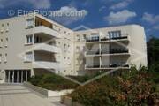 Appartement à COMBS-LA-VILLE