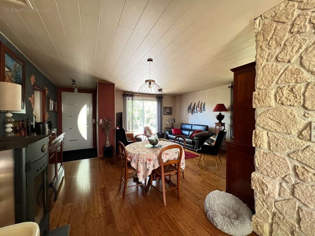 Maison à SAINTE-FLAIVE-DES-LOUPS