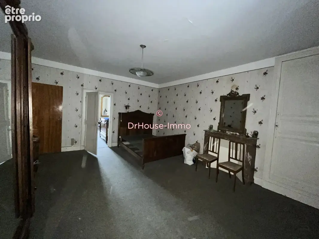Maison 8 pièces 190 m² à vendre à Neuvy-Saint-Sepulchre (36230) - photo 8