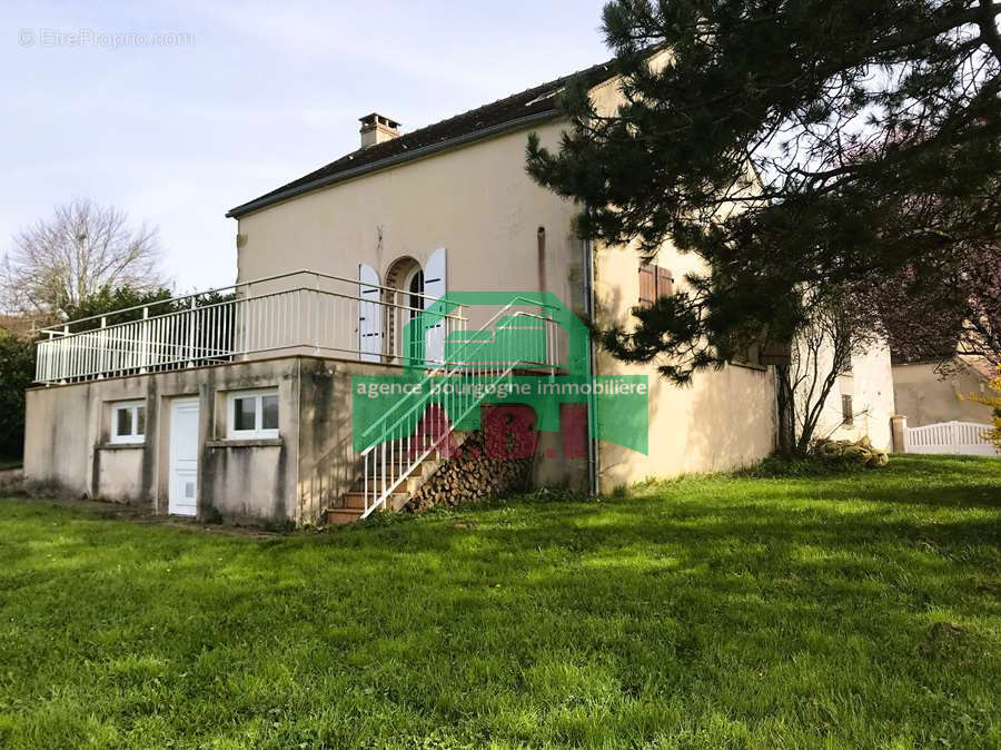 Maison à CORBIGNY