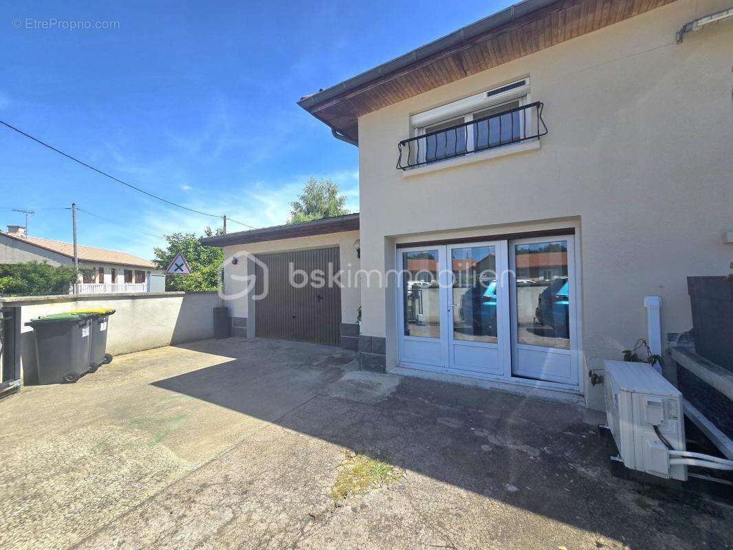 Maison rénovée 5 pièces – 125 m² – Lotissement calme à Randan - photo 17
