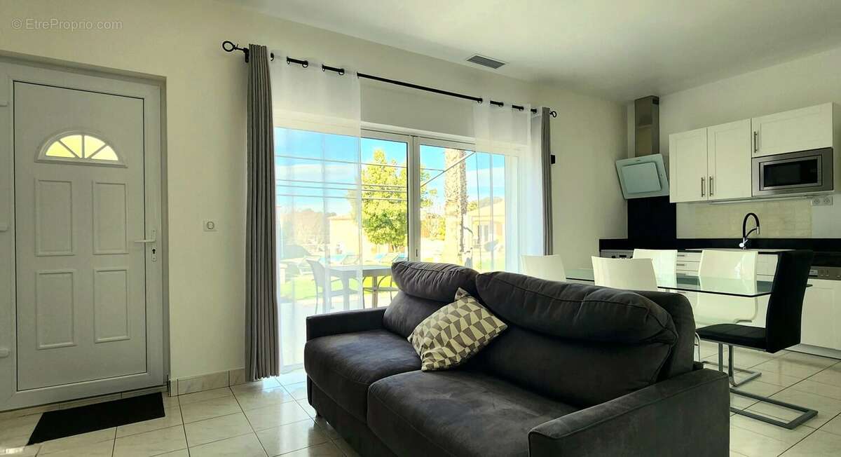 Maison à CAZEVIEILLE