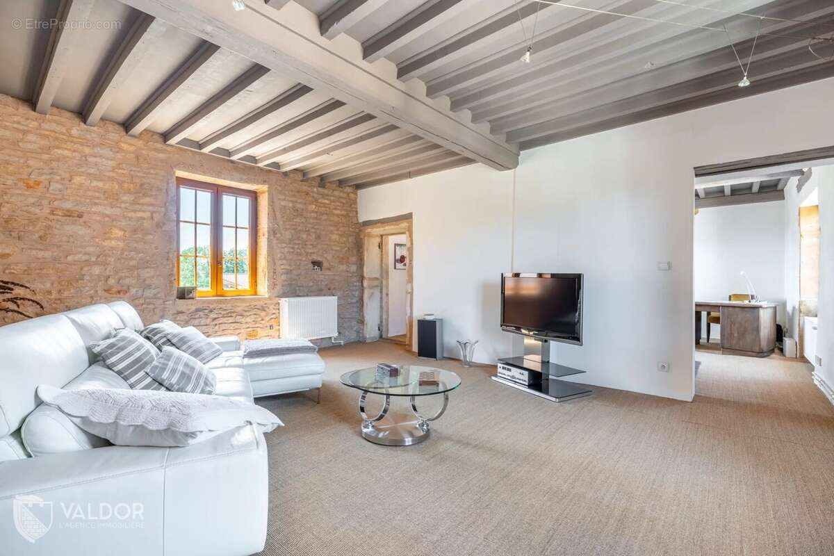 Maison à LIERGUES