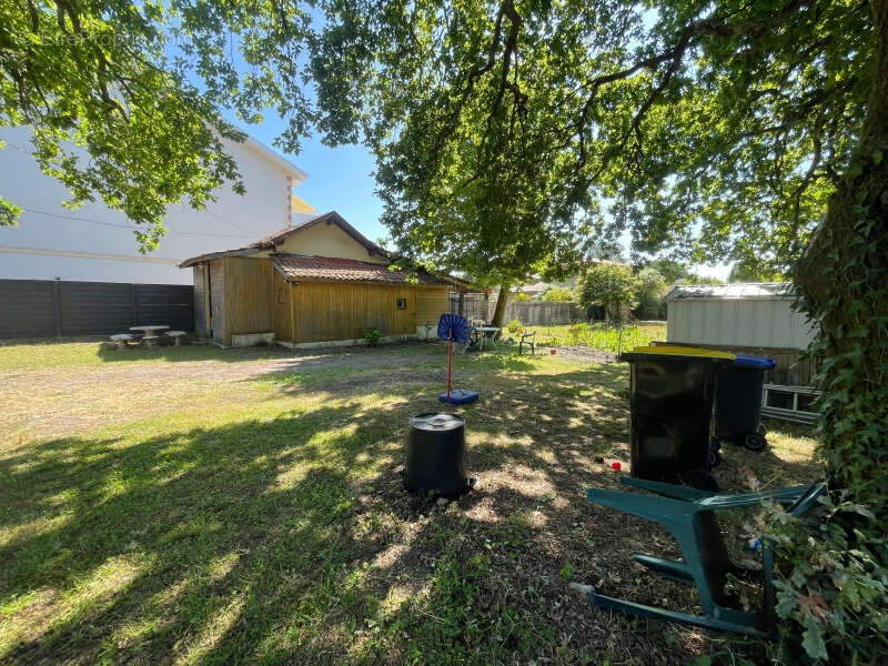 Terrain à ANDERNOS-LES-BAINS