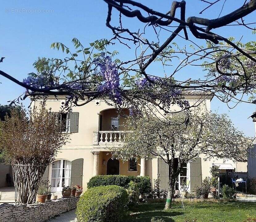 Maison à VILLENEUVE-LES-AVIGNON