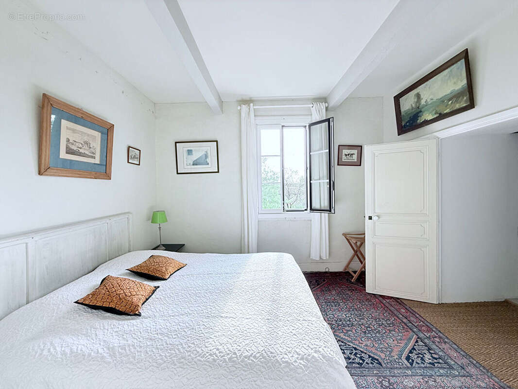 Maison à ESPONDEILHAN