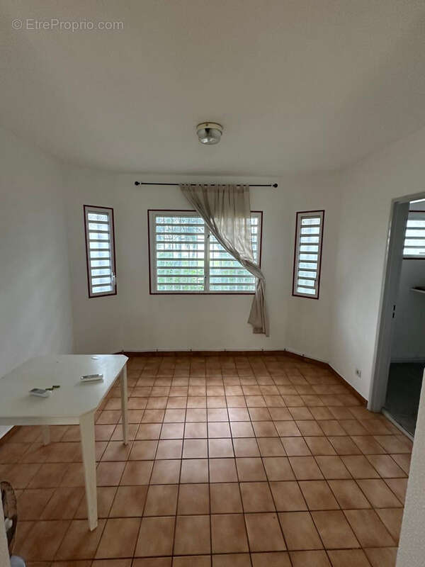 Appartement à KOUROU