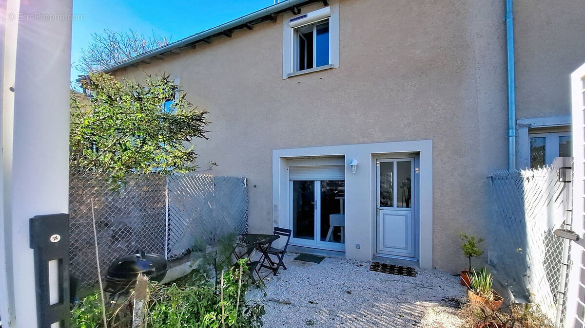 Appartement à IRIGNY